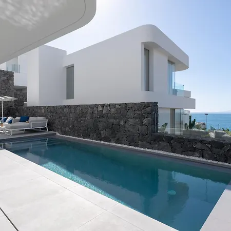 Deluxe 1&2 - Casangular By Upper 别墅 *