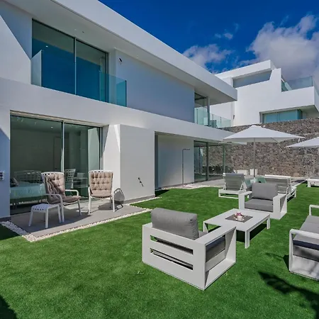 Deluxe 1&2 - Casangular By Upper *