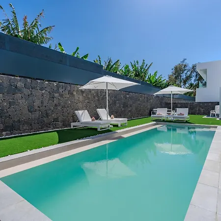 Deluxe 1&2 - Casangular By Upper *